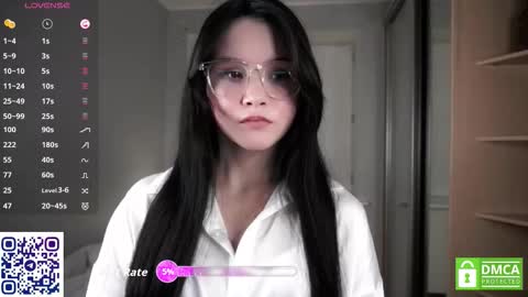 Snapshot of sweetyoops chatting on 22, 10, 2025 Astrid online show from 22, 10, 2025