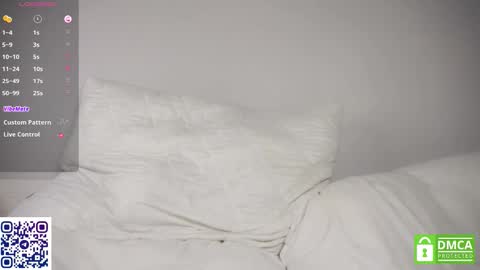 Snapshot of sweetyoops chatting on 26, 10, 2025 Astrid online show from 26, 10, 2025