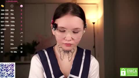 Snapshot of sweetyoops chatting on 23, 11, 2025 Astrid online show from 23, 11, 2025