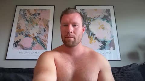 Snapshot of swekingxx chatting on 9, 6, 2026 swekingxx online show from 9, 6, 2026
