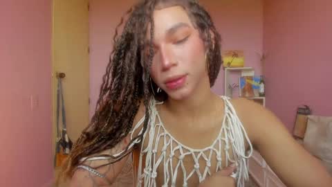 Snapshot of swettcabol chatting on 8, 12, 2024 swettcabol online show from 8, 12, 2024