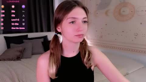 Snapshot of swettymolly chatting on 29, 9, 2025 swettymolly online show from 29, 9, 2025