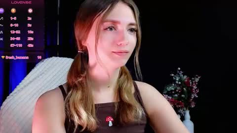 Snapshot of swettymolly chatting on 1, 10, 2025 swettymolly online show from 1, 10, 2025