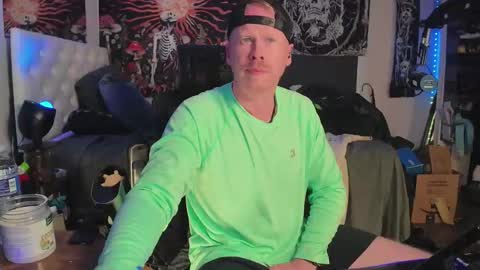 Snapshot of switchdean chatting on 19, 10, 2025 Switch online show from 19, 10, 2025