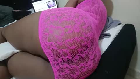 Snapshot of swtsdivas chatting on 6, 10, 2025 swtsdivas online show from 6, 10, 2025