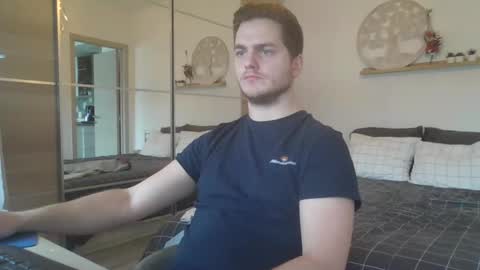 syl092 online show from 13, 2, 2025