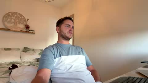 syl092 online show from 4, 3, 2026