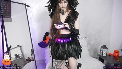 Sylvie online show from 20, 10, 2025