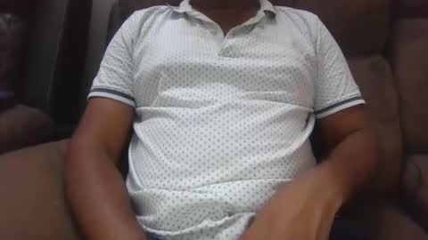 Snapshot of symond_jns chatting on 19, 5, 2026 symond_jns online show from 19, 5, 2026