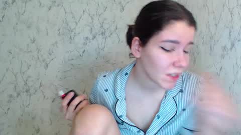 SyrenDixon online show from 18, 12, 2025