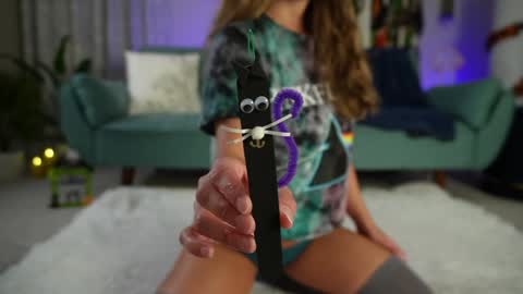 Marissa online show from 23, 10, 2025