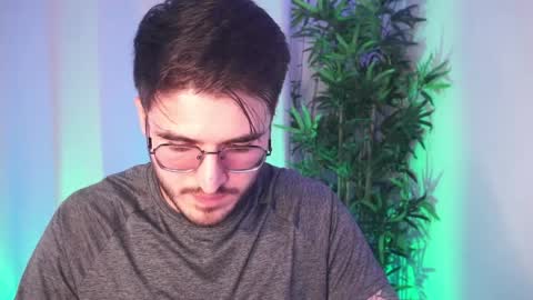 t0ny_wylie online show from 9, 4, 2026