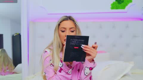 Snapshot of taahiraarabian chatting on 27, 1, 2025 Arianna online show from 27, 1, 2025