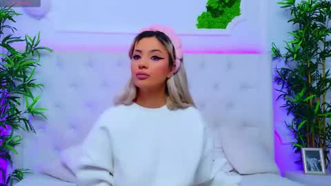 Snapshot of taahiraarabian chatting on 1, 10, 2025 Arianna online show from 1, 10, 2025