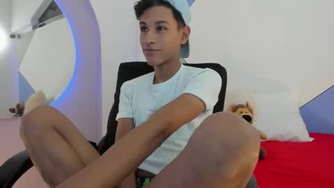 Snapshot of tachi00 chatting on 25, 2, 2026 Tashi00 online show from 25, 2, 2026