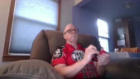 tacrunner66_ online show from 25, 2, 2025