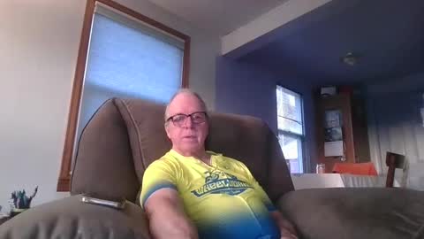 tacrunner66_ online show from 26, 2, 2025