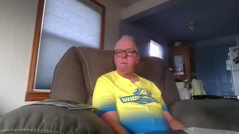 tacrunner66_ online show from 8, 11, 2025