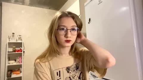 Snapshot of tainastoa chatting on 5, 12, 2025 Tessa online show from 5, 12, 2025