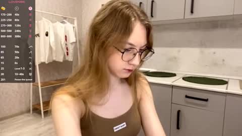 Snapshot of tainastoa chatting on 21, 12, 2025 Tessa online show from 21, 12, 2025