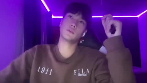 Snapshot of taiob283 chatting on 18, 10, 2025 Ben online show from 18, 10, 2025