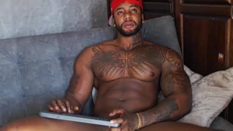 Tairon Tucke online show from 22, 1, 2025