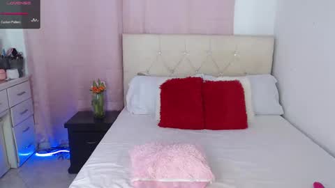 Snapshot of talianamoreno chatting on 8, 3, 2025 taliana modelo independiente online show from 8, 3, 2025