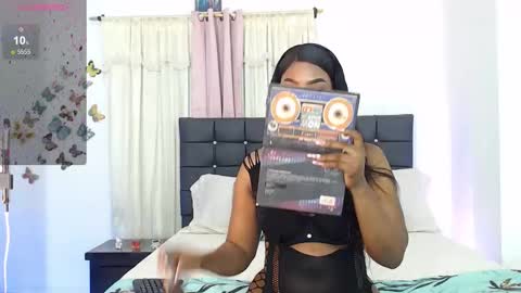 Snapshot of talianamoreno chatting on 18, 11, 2025 taliana modelo independiente online show from 18, 11, 2025