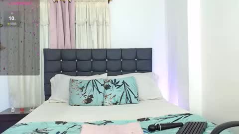 Snapshot of talianamoreno chatting on 19, 11, 2025 taliana modelo independiente online show from 19, 11, 2025