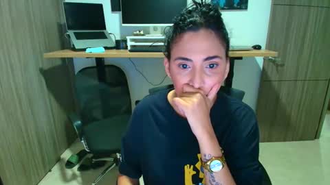 Snapshot of talianaprada_ chatting on 4, 12, 2025 talianaprada_ online show from 4, 12, 2025