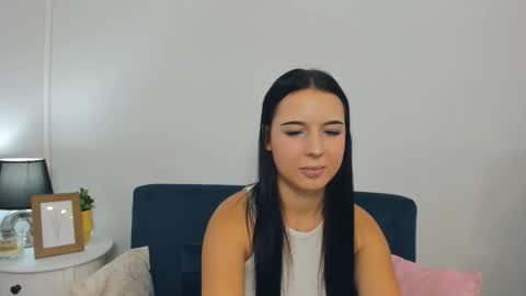 taliasensitive online show from 15, 9, 2025