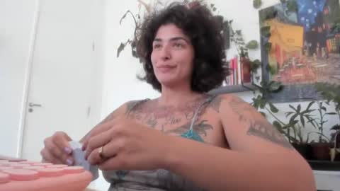 Snapshot of talimajid chatting on 17, 11, 2025 Tali Majid online show from 17, 11, 2025