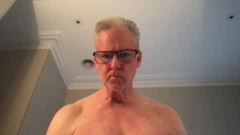 Snapshot of tallandfit000 chatting on 7, 11, 2025 tallandfit000 online show from 7, 11, 2025