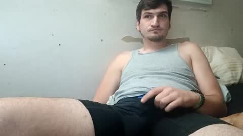 Snapshot of tallerandhandsomer chatting on 19, 11, 2025 tallerandhandsomer online show from 19, 11, 2025