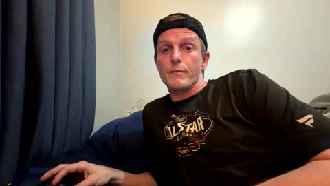 first stream was very fun grateful for every follow and super active chat online show from 16, 4, 2026