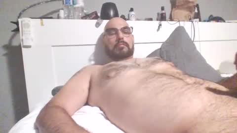 Snapshot of talllatino310 chatting on 24, 4, 2026 talllatino310 online show from 24, 4, 2026