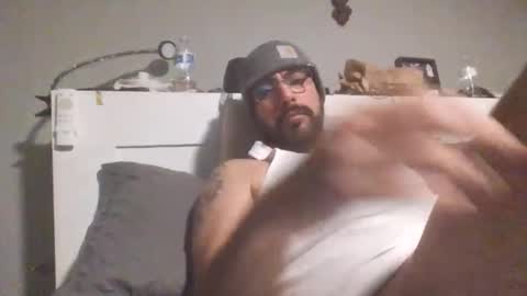 Snapshot of talllatino310 chatting on 27, 4, 2026 talllatino310 online show from 27, 4, 2026