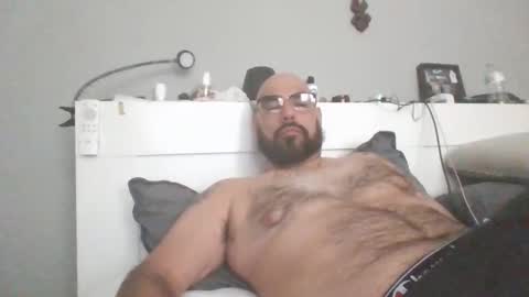 Snapshot of talllatino310 chatting on 3, 5, 2026 talllatino310 online show from 3, 5, 2026