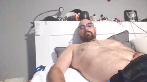 Snapshot of talllatino310 chatting on 22, 5, 2026 talllatino310 online show from 22, 5, 2026
