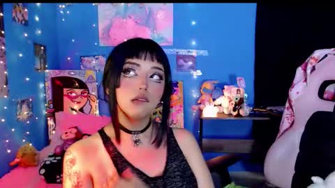 Alejandra Independent model online show from 15, 9, 2025