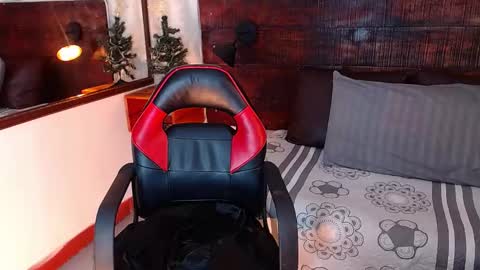    online show from 10, 12, 2024