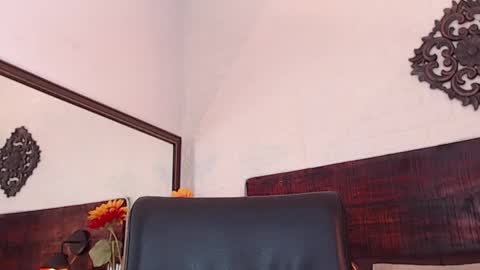    online show from 8, 2, 2025