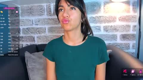 Snapshot of tamaraakins chatting on 2, 3, 2025 Tamy online show from 2, 3, 2025