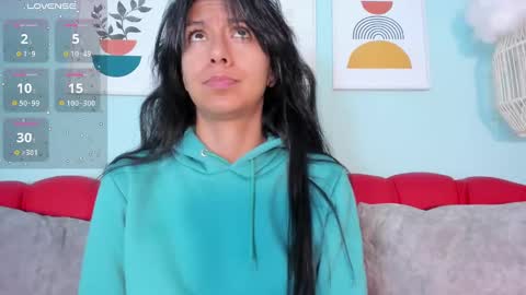 Snapshot of tamaraakins chatting on 12, 3, 2025 Tamy online show from 12, 3, 2025