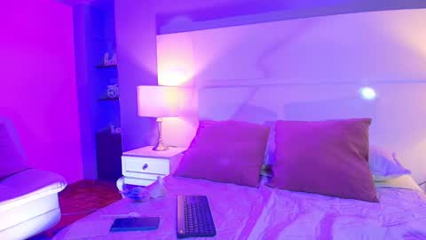 Snapshot of tamaraakins chatting on 11, 9, 2025 Tamy online show from 11, 9, 2025