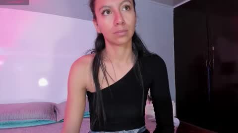 Snapshot of tamaraakins chatting on 13, 11, 2025 Tamy online show from 13, 11, 2025