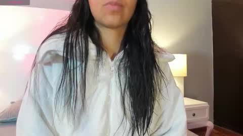 Snapshot of tamaraakins chatting on 16, 11, 2025 Tamy online show from 16, 11, 2025