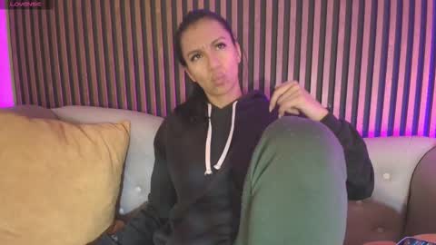 Snapshot of tamaraakins chatting on 30, 11, 2025 Tamy online show from 30, 11, 2025