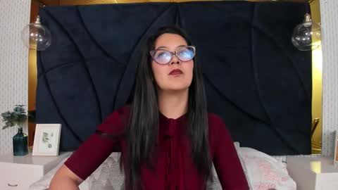 Snapshot of tamaralewismd chatting on 25, 11, 2025 Tamara online show from 25, 11, 2025