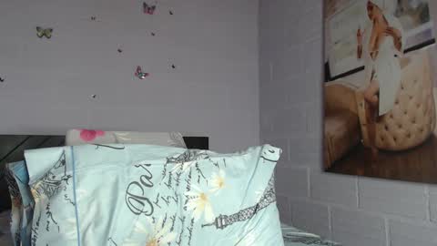 Tamy Vega online show from 3, 3, 2025